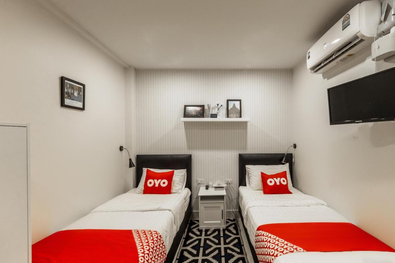 Oyo 960 The Urban Age Deluxe Hotel Bangkok Ngoại thất bức ảnh