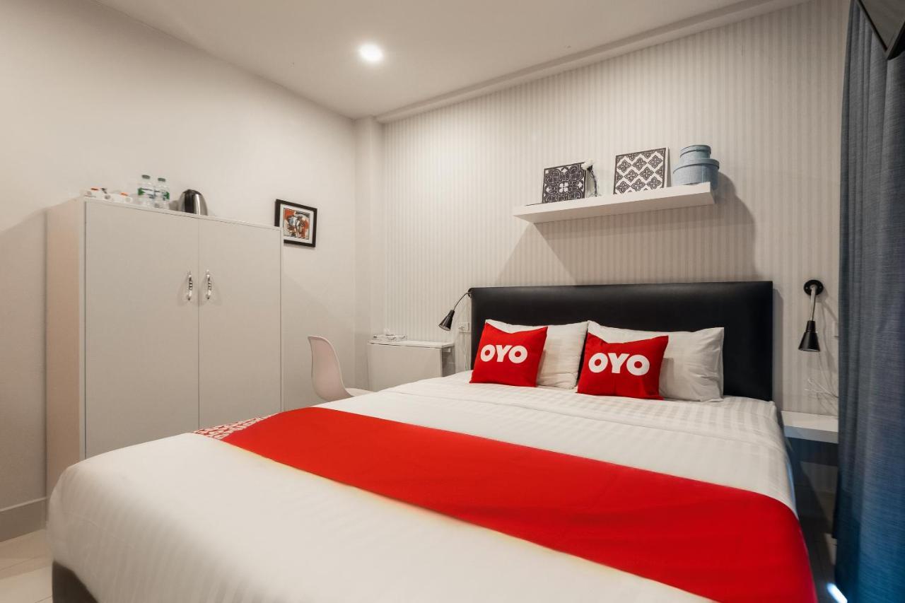 Oyo 960 The Urban Age Deluxe Hotel Bangkok Ngoại thất bức ảnh