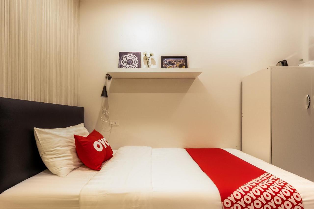 Oyo 960 The Urban Age Deluxe Hotel Bangkok Ngoại thất bức ảnh