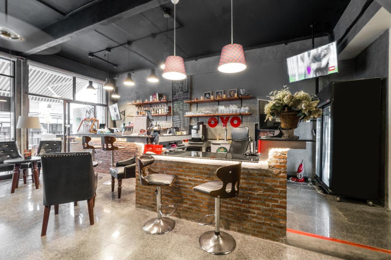 Oyo 960 The Urban Age Deluxe Hotel Bangkok Ngoại thất bức ảnh